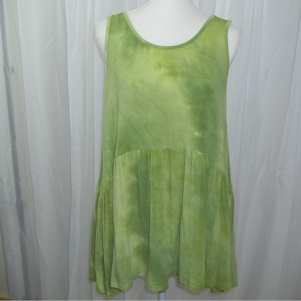 Green Sleeveless Top